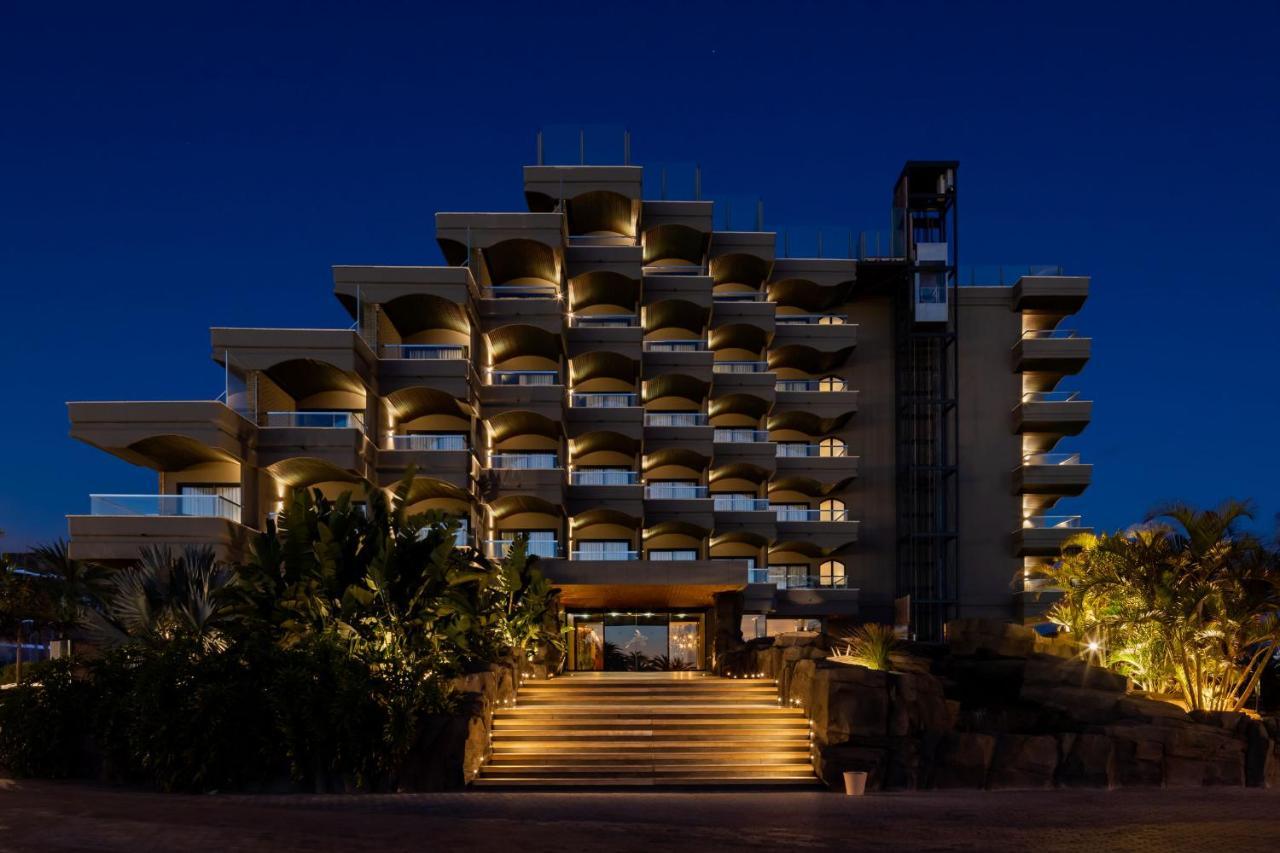 Hotel Faro, A Lopesan Collection Hotel - Adults Only Maspalomas  Exterior foto The hotel at night