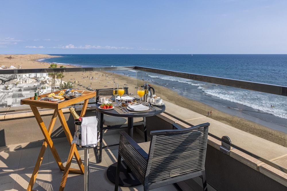 Hotel Faro, A Lopesan Collection Hotel - Adults Only Maspalomas  Exterior foto View from the hotel